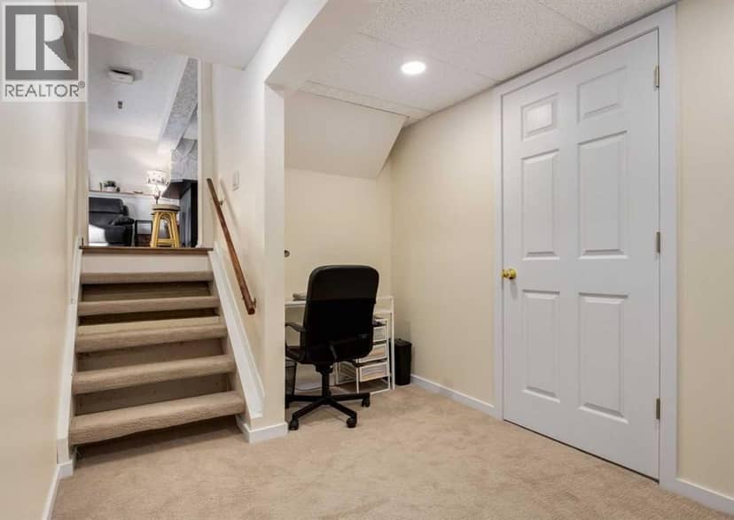 67 Alderwood Close SE — photo 34 of 40