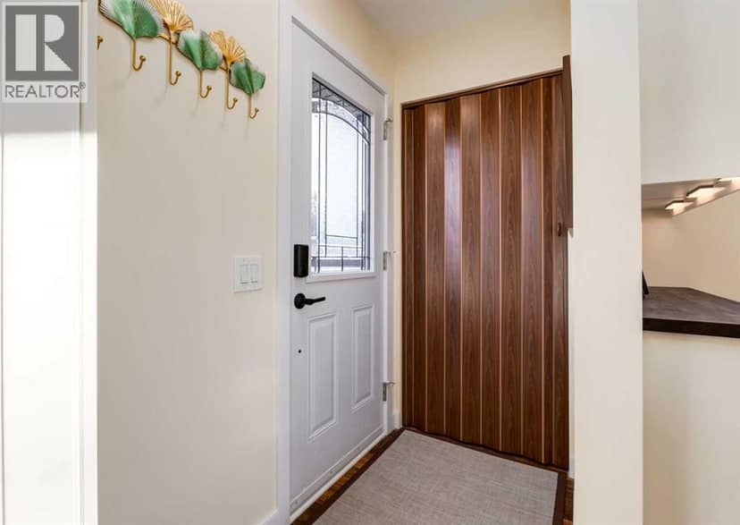 67 Alderwood Close SE — photo 15 of 40