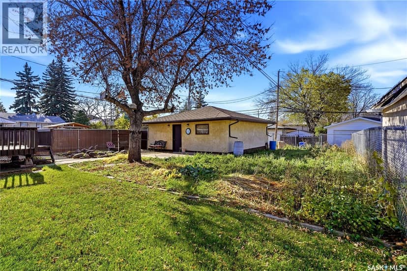 2354 Harvey STREET — photo 35 of 40