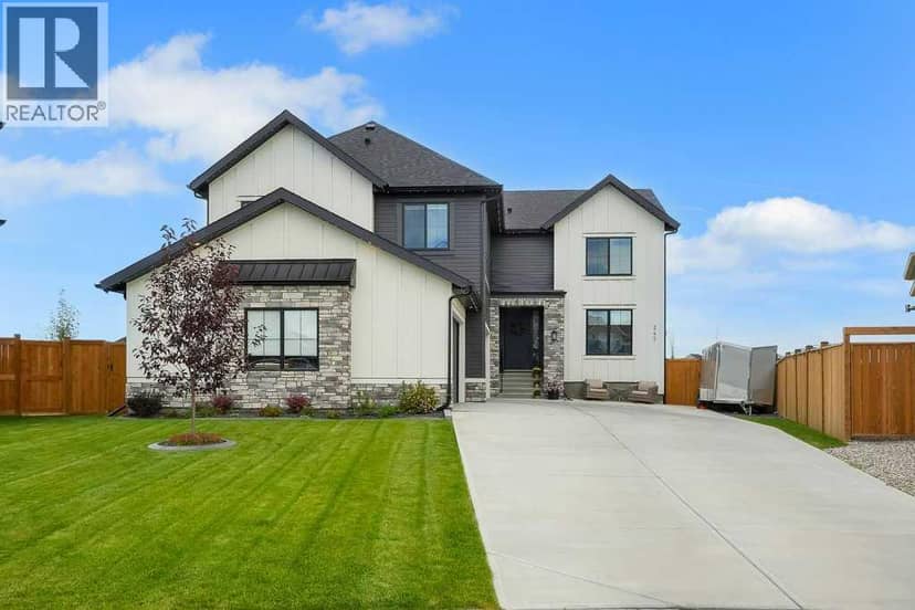 242 Boulder Creek Place, Langdon, photo 2