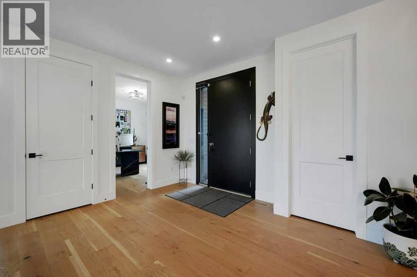 242 Boulder Creek Place, Langdon, photo 3