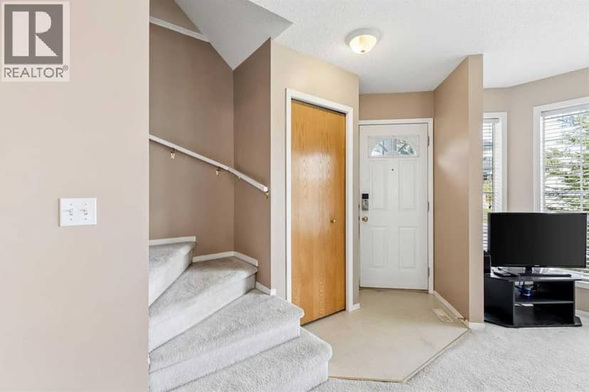 172 Harvest Gold Heights NE, Calgary, photo 3