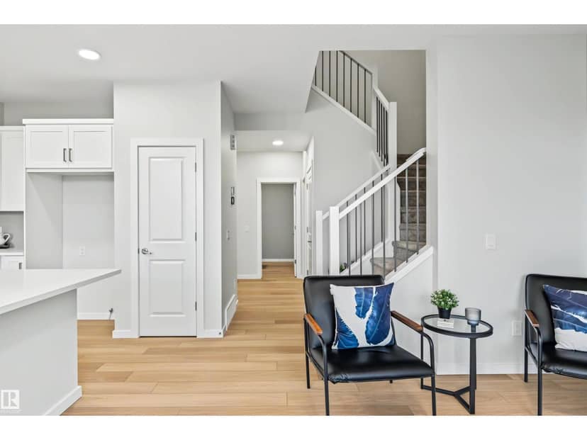 19451 21 AV NW — photo 17 of 40