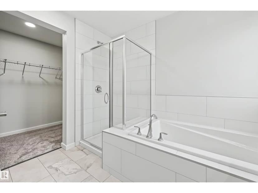19451 21 AV NW — photo 27 of 40