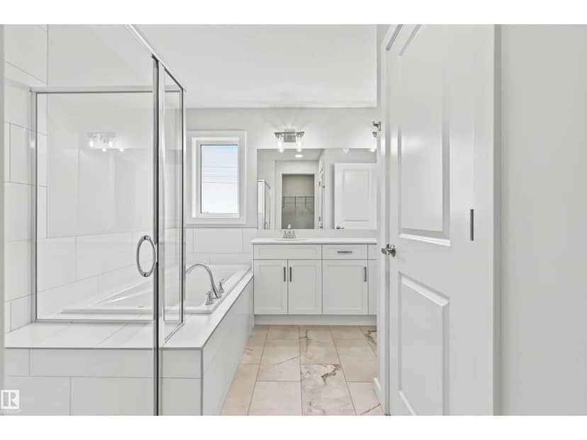 19451 21 AV NW — photo 28 of 40