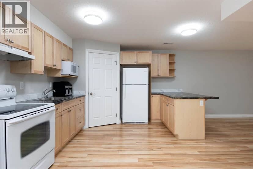 177 Swanson Crescent — photo 23 of 40