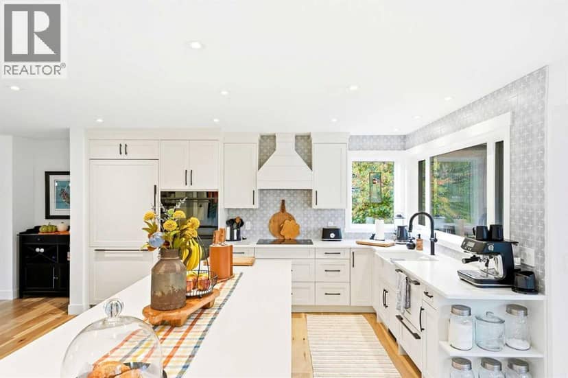 14 Riverside Place — photo 19 of 40