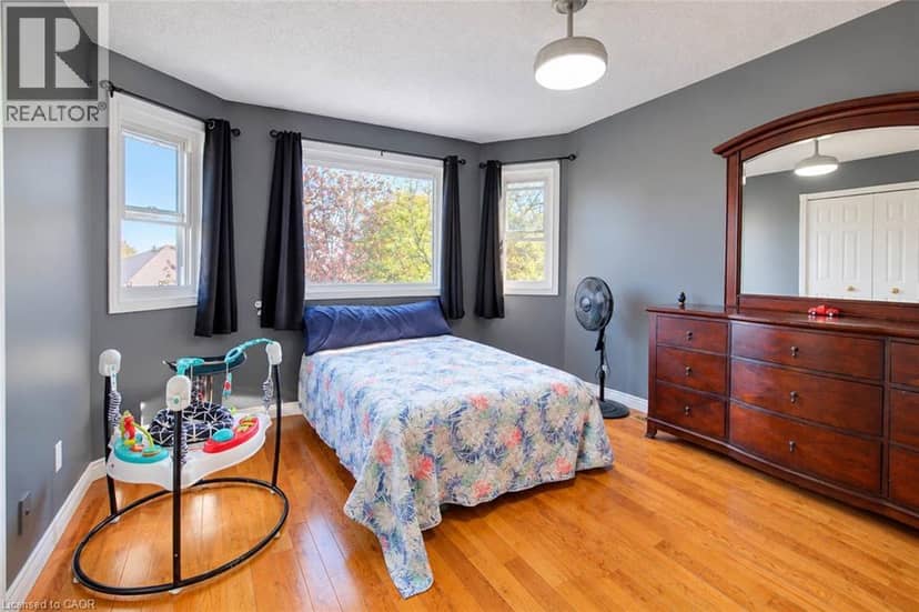 46 ROBSON Avenue — photo 32 of 40