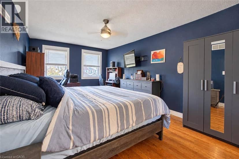 46 ROBSON Avenue — photo 27 of 40