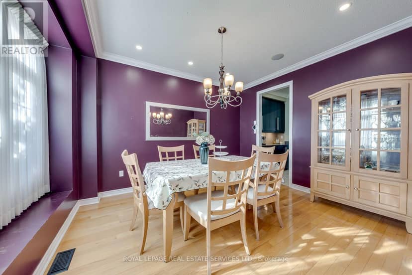 96 Thomas Street — photo 11 of 40