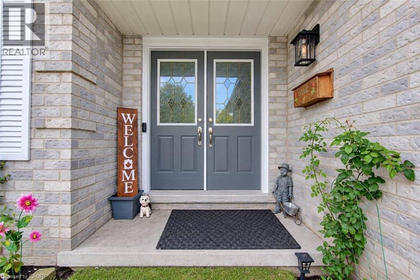 46 ROBSON Avenue, Cambridge, photo 2