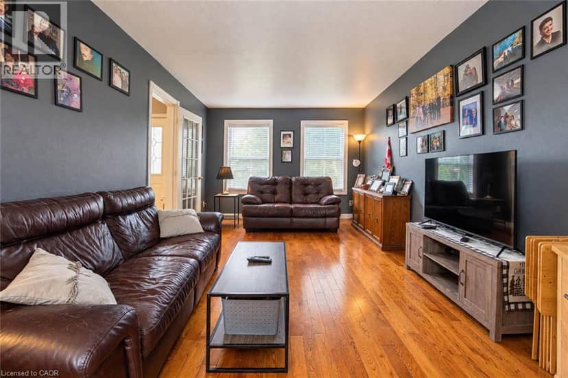46 ROBSON Avenue — photo 14 of 40