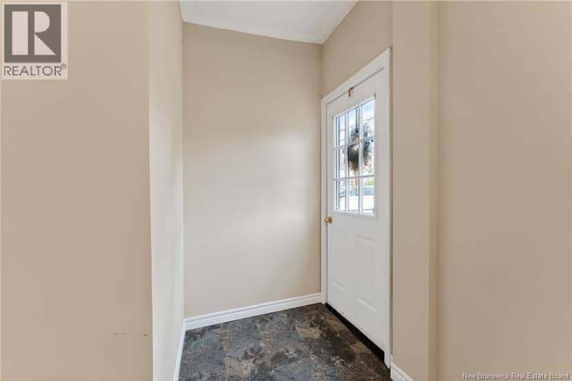 36 Queensway Way — photo 24 of 40