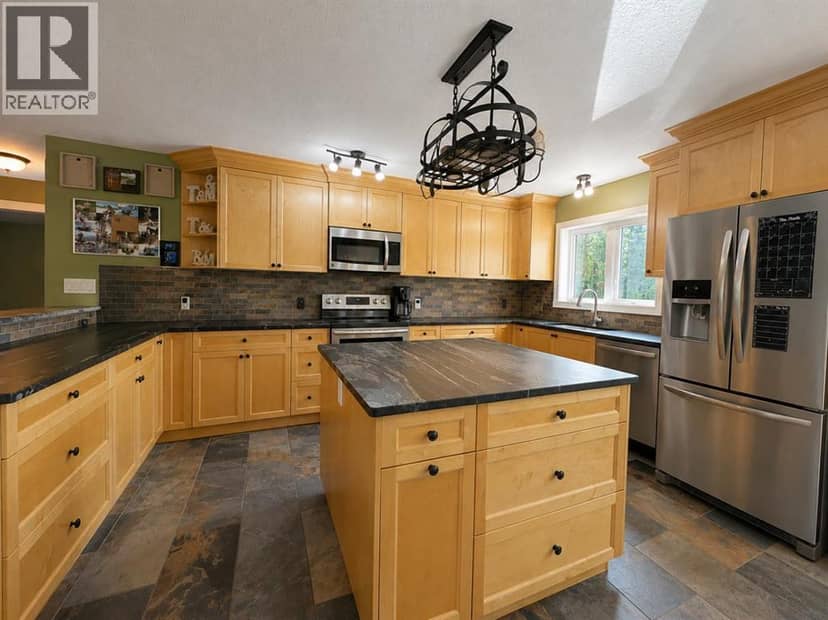 61048/61073 Township Road 42-4A — photo 11 of 40