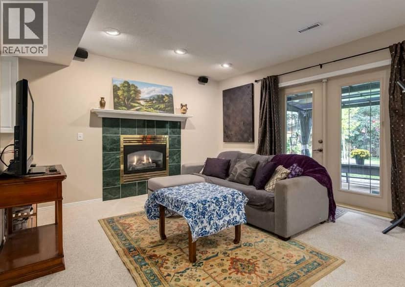 492 Silvergrove Gardens NW — photo 31 of 40