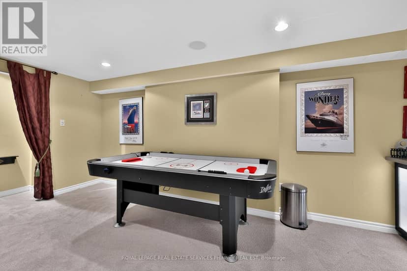1572 Flamborough Circle — photo 34 of 40