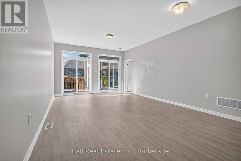 26 - 17 Lakewood Crescent — photo 10 of 39