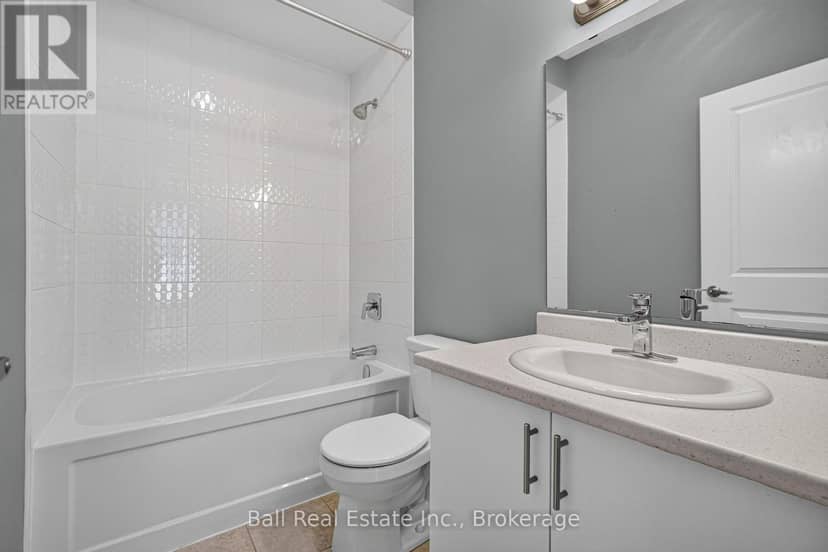 26 - 17 Lakewood Crescent — photo 12 of 39
