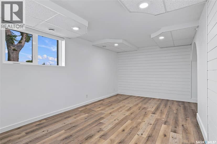 517 O Avenue N — photo 32 of 40