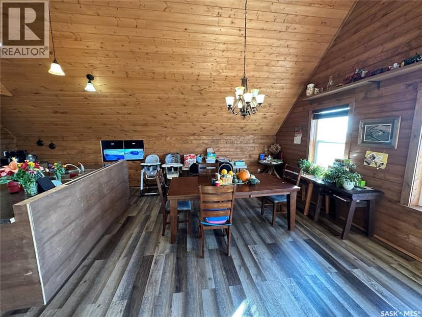 Gabriel Bridge Riverfront Retreat, South Saskatchewan River, photo 7