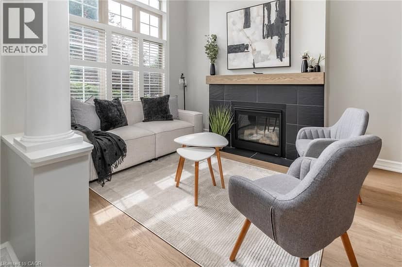 90 SURREY Drive — photo 8 of 32