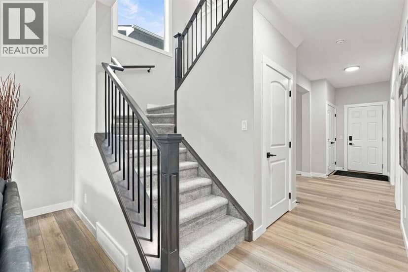 70 Creekside Avenue SW — photo 12 of 40