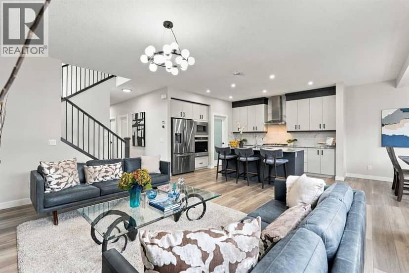 70 Creekside Avenue SW, Calgary, photo 3
