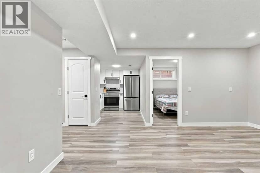 70 Creekside Avenue SW — photo 28 of 40