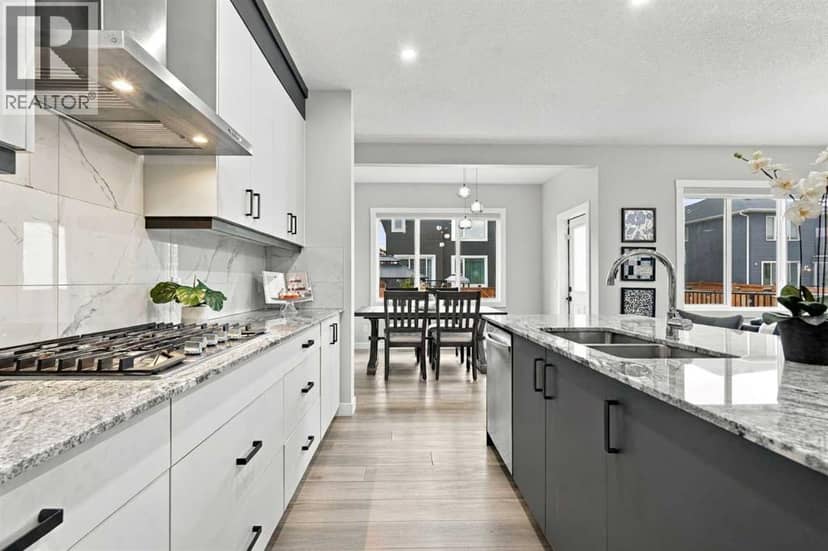 70 Creekside Avenue SW — photo 10 of 40