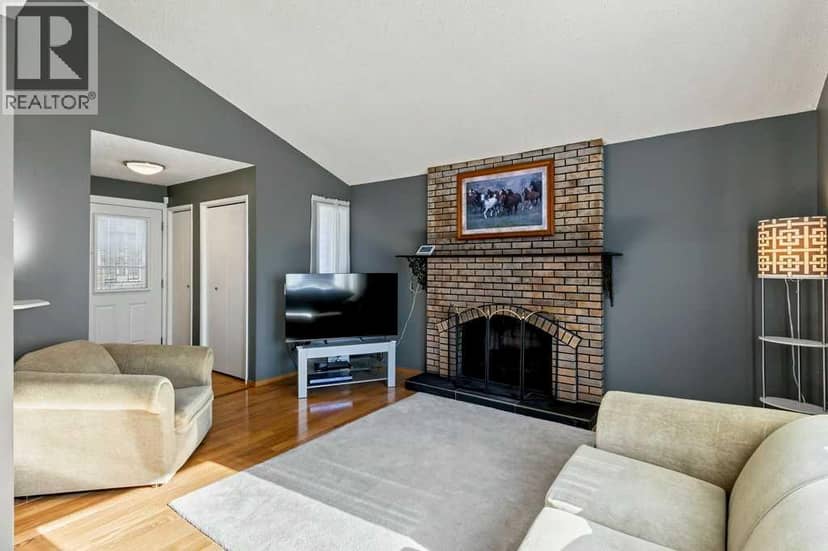 28, 76 Cedardale Crescent SW, Calgary, photo 4