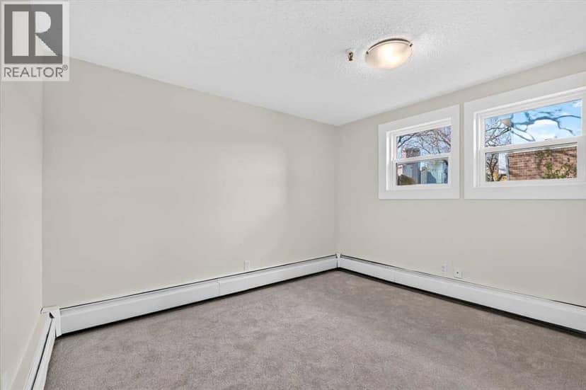 108, 647 1 Avenue NE — photo 10 of 40