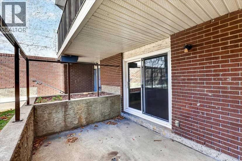 108, 647 1 Avenue NE — photo 37 of 40