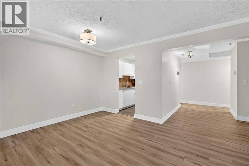 108, 647 1 Avenue NE — photo 26 of 40