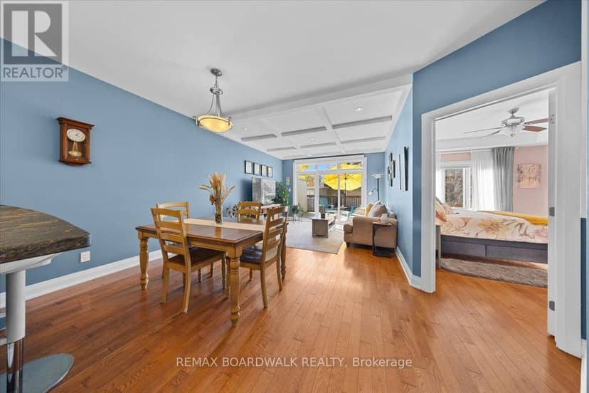 131 Elizabeth Street — photo 15 of 40