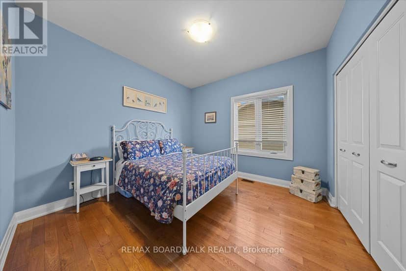 131 Elizabeth Street — photo 28 of 40