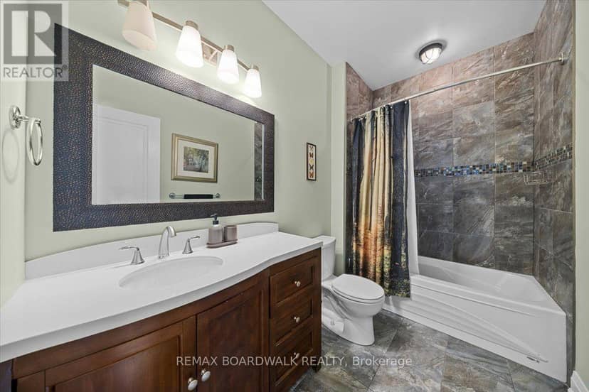 131 Elizabeth Street — photo 30 of 40
