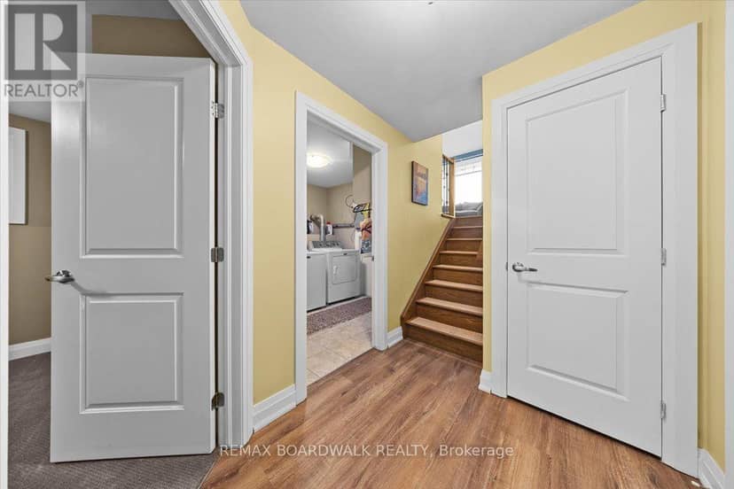 131 Elizabeth Street — photo 32 of 40