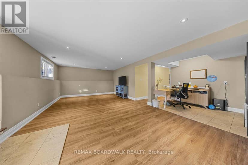 131 Elizabeth Street — photo 35 of 40
