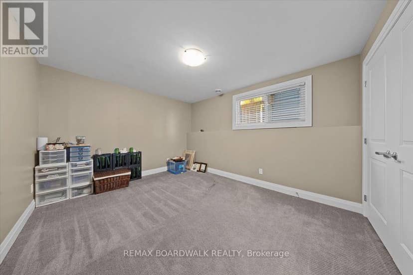 131 Elizabeth Street — photo 38 of 40