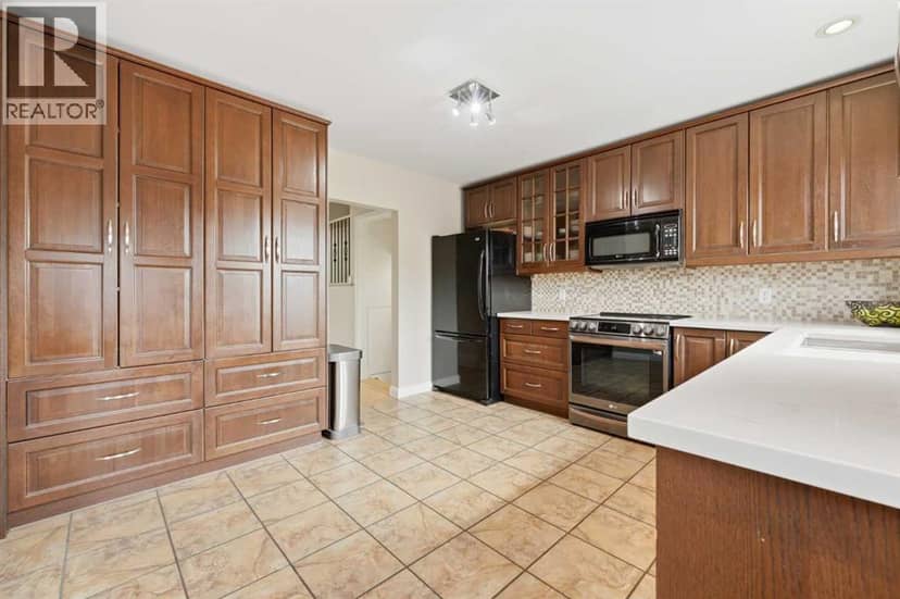 9 Foxwell Road SE — photo 14 of 40