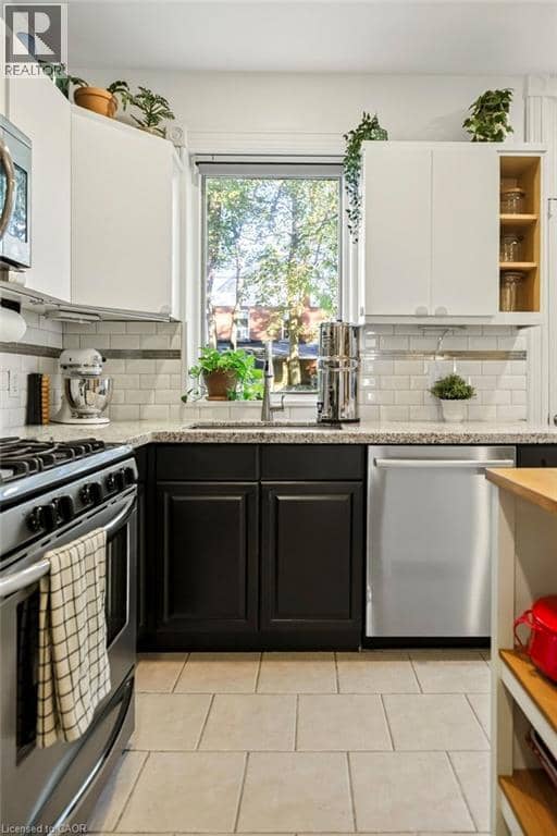 20 BELVIEW Avenue — photo 16 of 40
