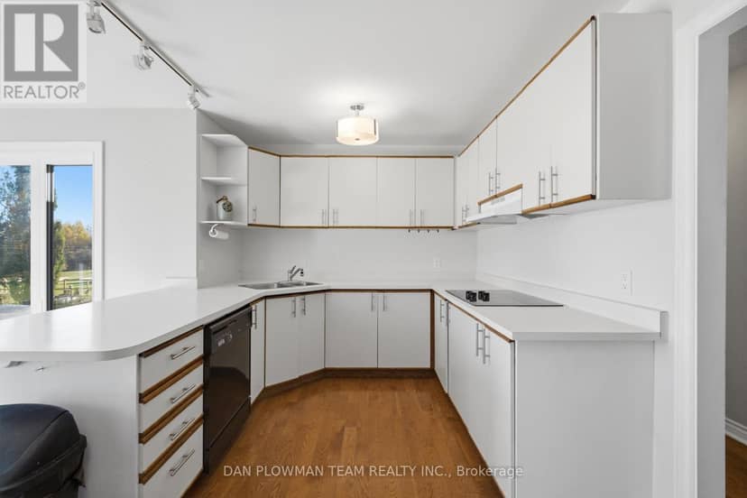 30 Castle Harbour Drive — photo 9 of 40