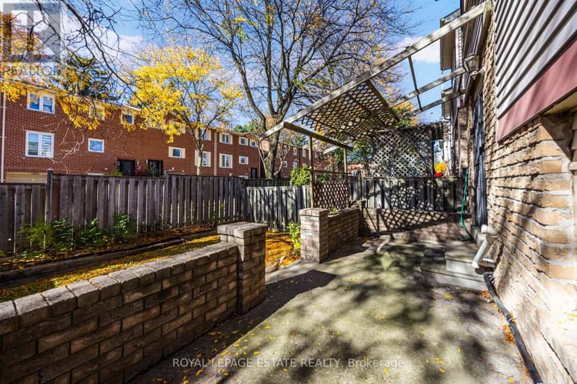 73 Spring Forest Square — photo 38 of 40
