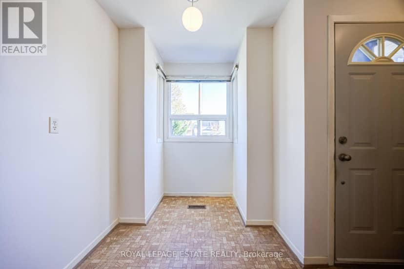 73 Spring Forest Square, Toronto, photo 4