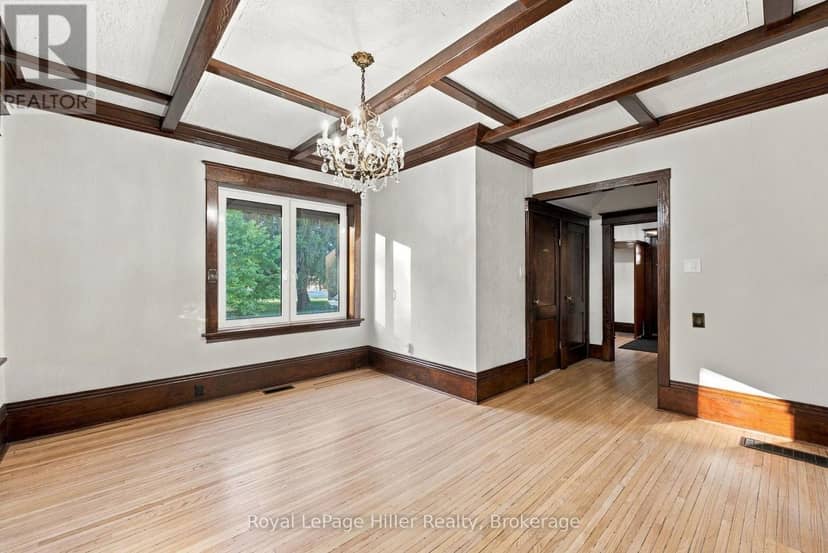 175 Huron Road — photo 14 of 40