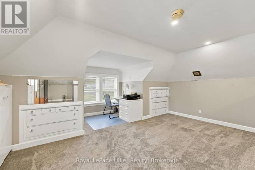 175 Huron Road — photo 30 of 40