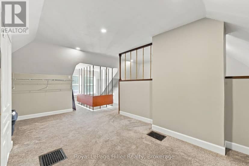 175 Huron Road — photo 31 of 40
