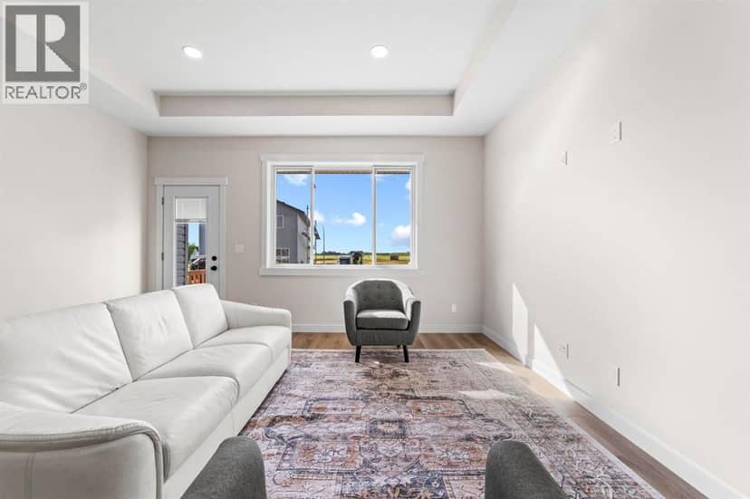 7501 38A Avenue — photo 10 of 24