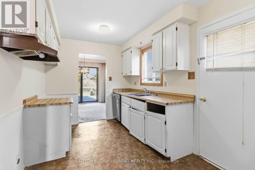3097 Autumn Hill Crescent — photo 9 of 22