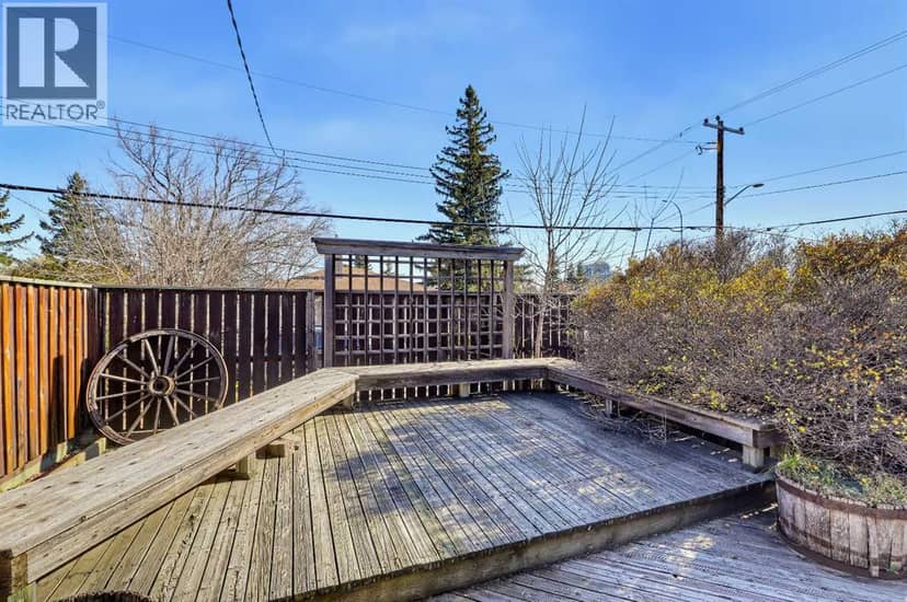 8252 7 Street SW — photo 39 of 40